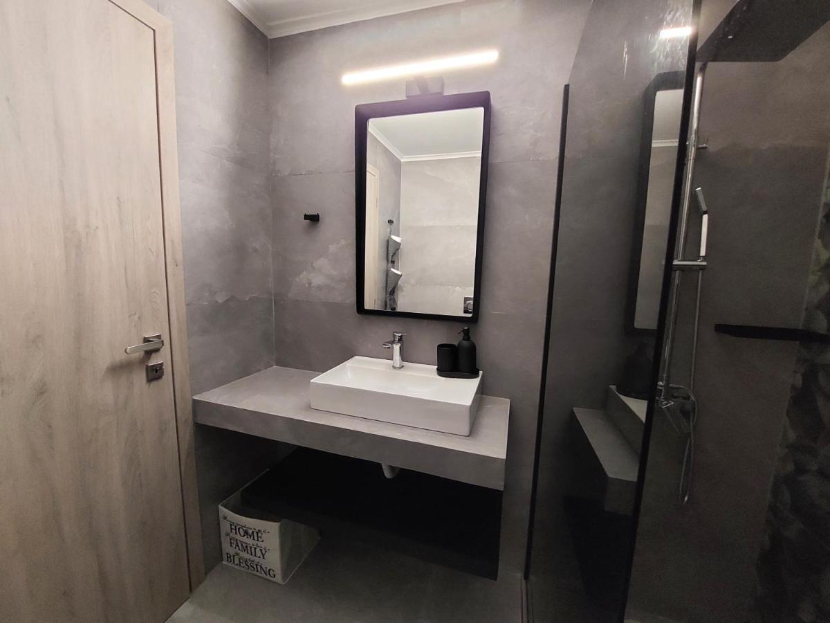 Christellie Luxury Apartment Kiáton 외부 사진