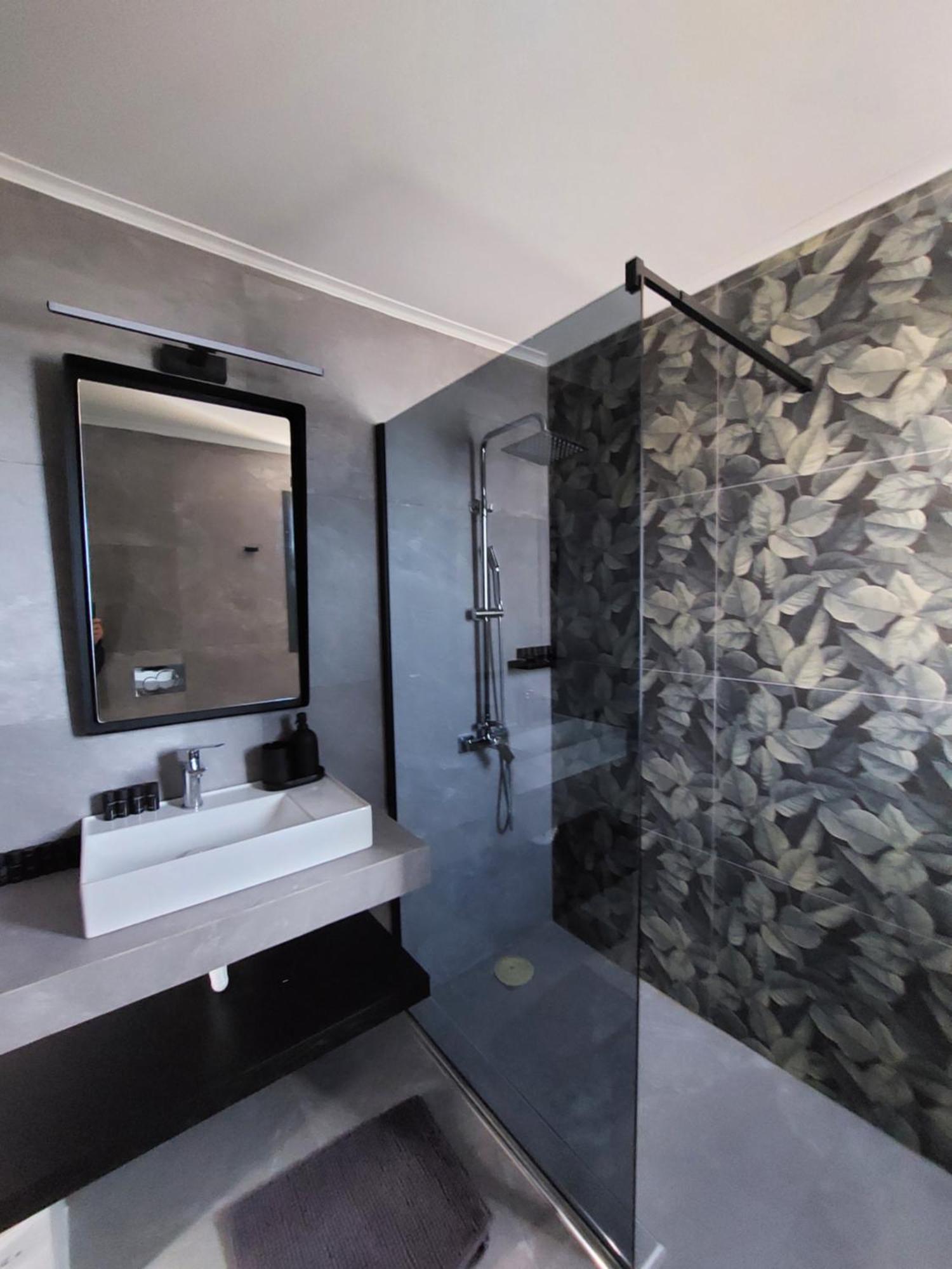 Christellie Luxury Apartment Kiáton 외부 사진